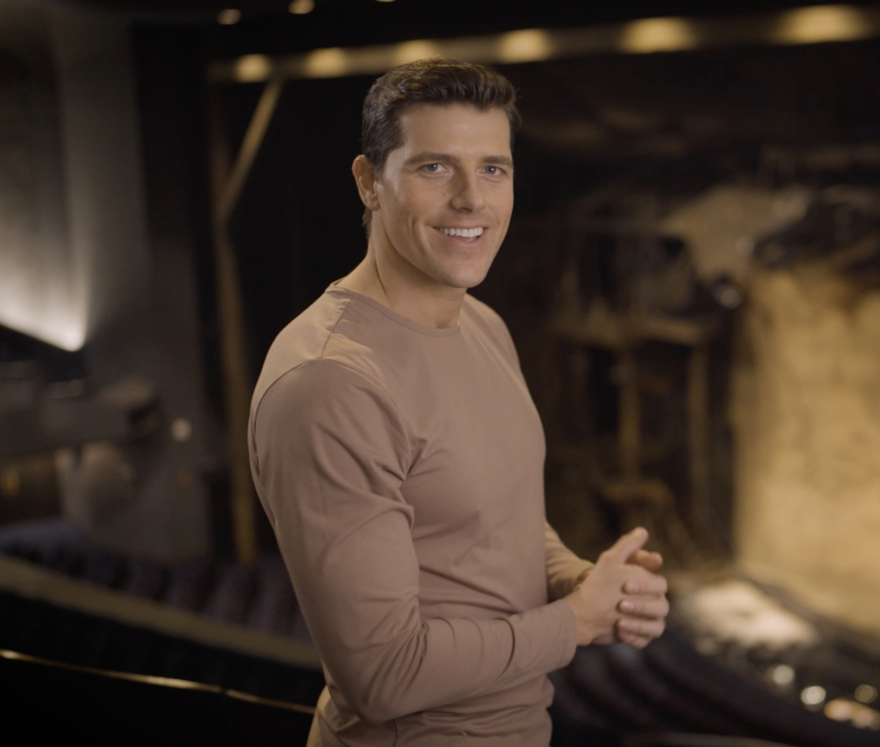 thumbnail-traveling-to-oz